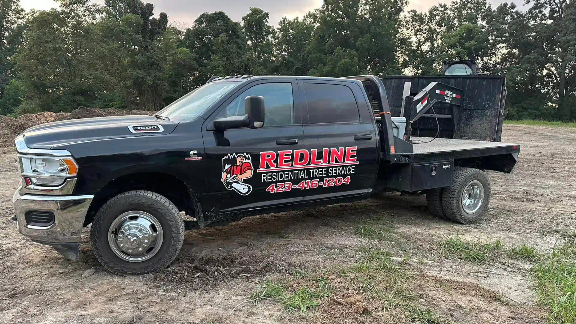 redline residential tree service truck
